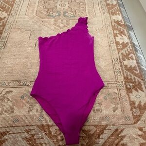 Marysia One Piece. Magenta. XS. One shoulder.